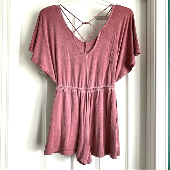 American Eagle Romper Deep Blush Pink Soft Stretchy Shorts Open Back Women sz XS - Picture 9 of 9